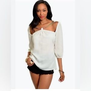 New Lulumari White top colorful chainlink neck half sleeve blouse